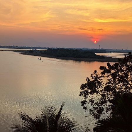 Hotel Autumn Bay Retreat Hoi An Esterno foto