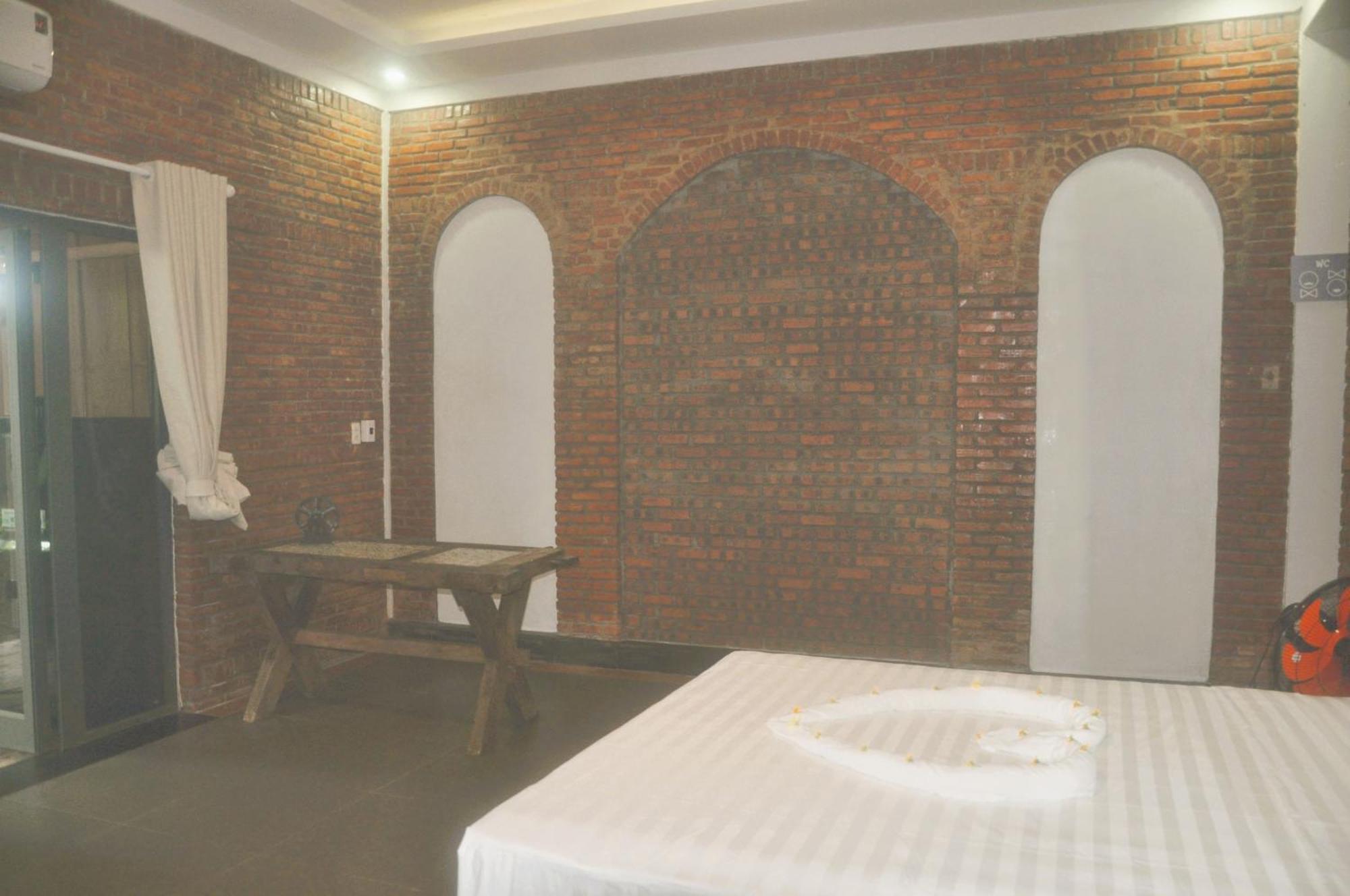 Hotel Autumn Bay Retreat Hoi An Esterno foto