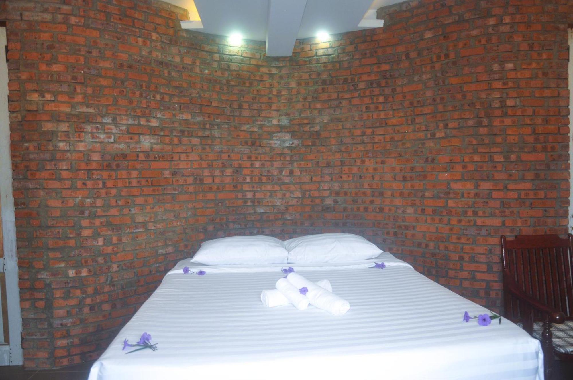 Hotel Autumn Bay Retreat Hoi An Esterno foto