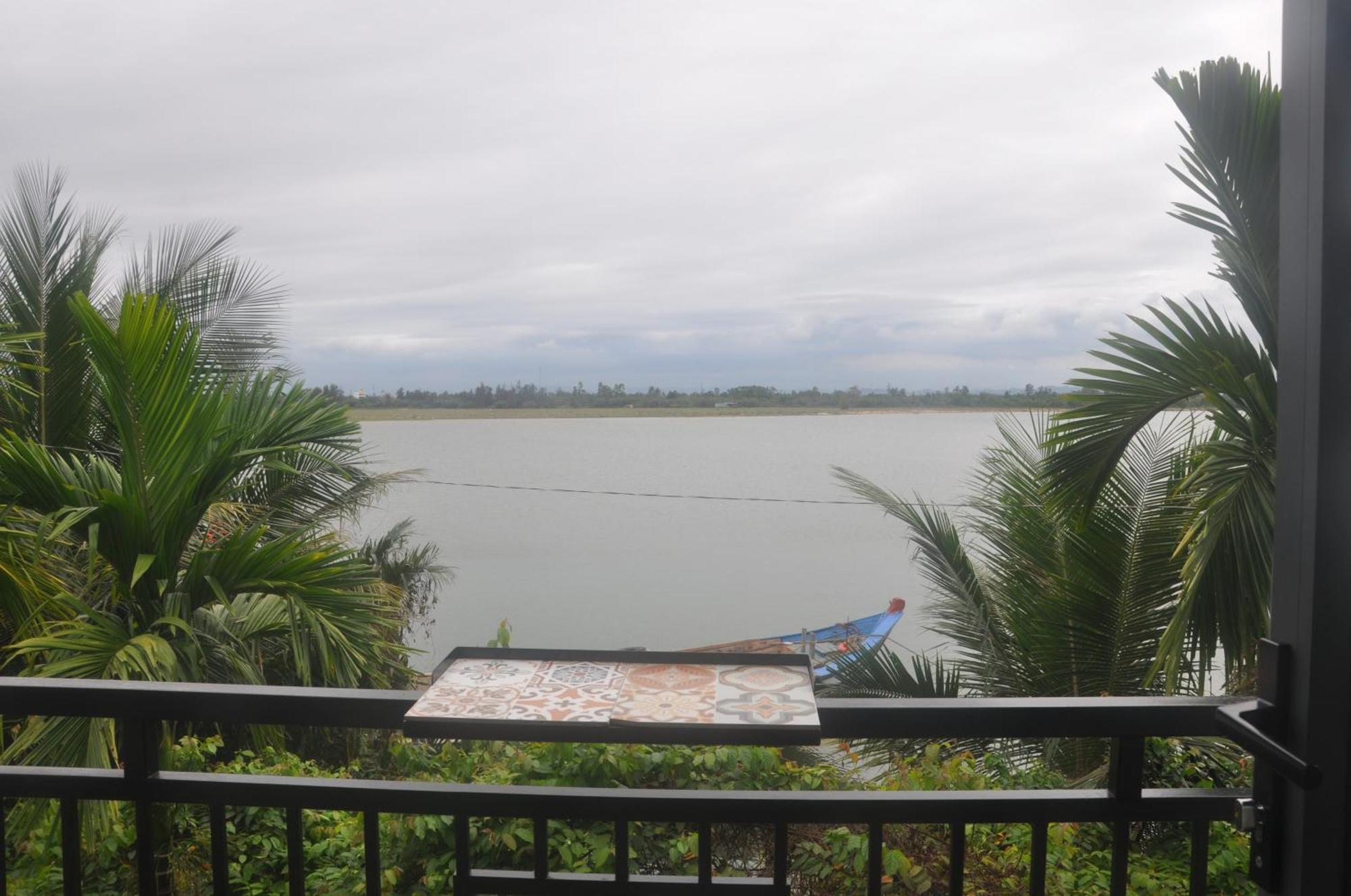 Hotel Autumn Bay Retreat Hoi An Esterno foto