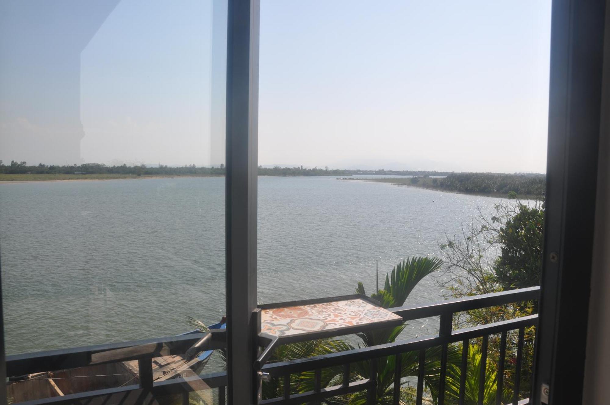 Hotel Autumn Bay Retreat Hoi An Esterno foto