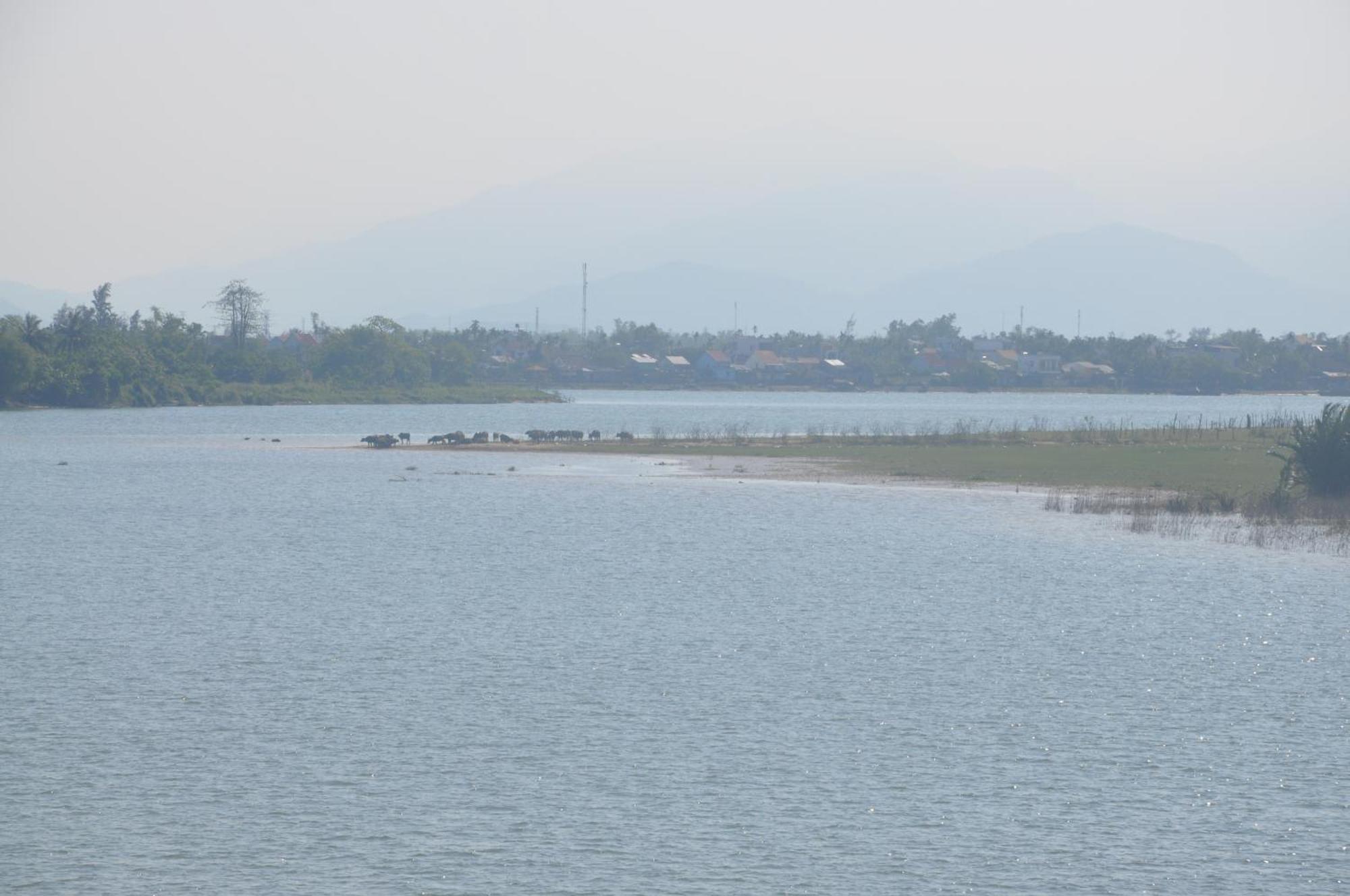 Hotel Autumn Bay Retreat Hoi An Esterno foto