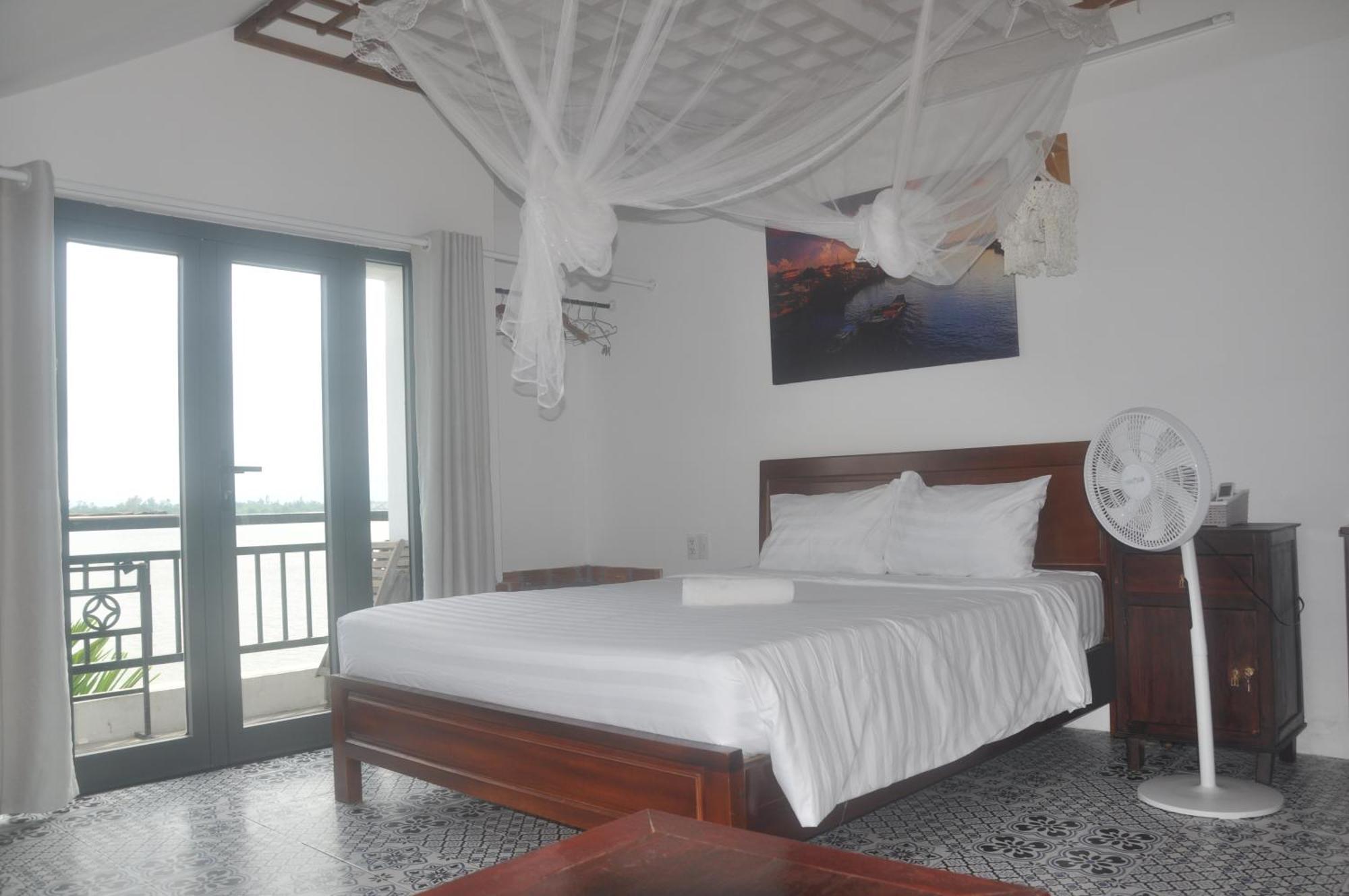 Hotel Autumn Bay Retreat Hoi An Esterno foto