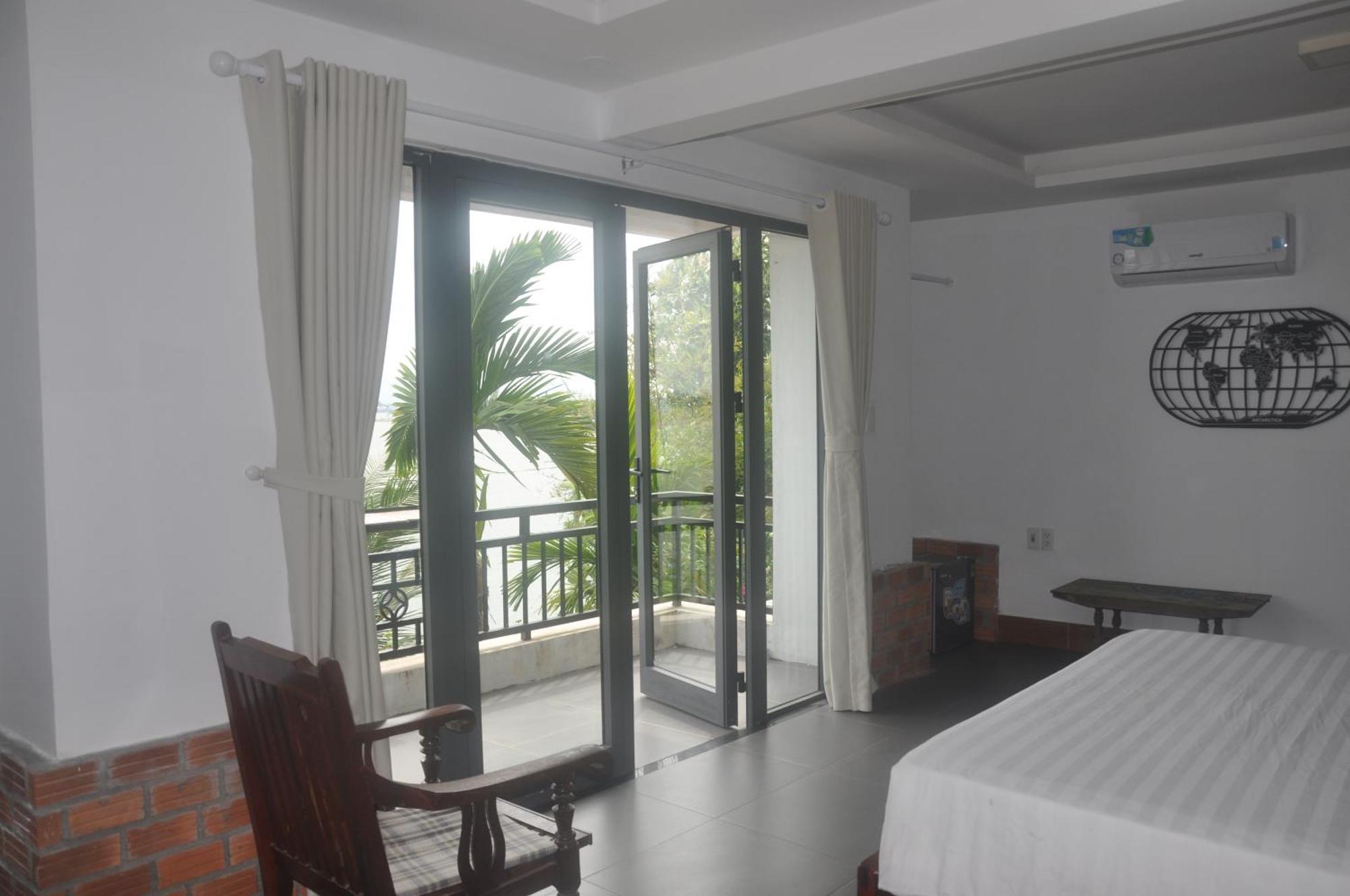Hotel Autumn Bay Retreat Hoi An Esterno foto