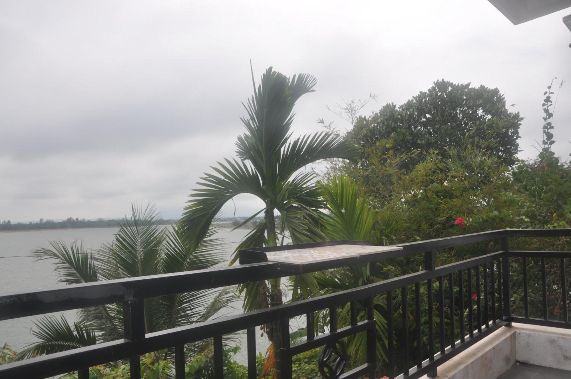 Hotel Autumn Bay Retreat Hoi An Esterno foto